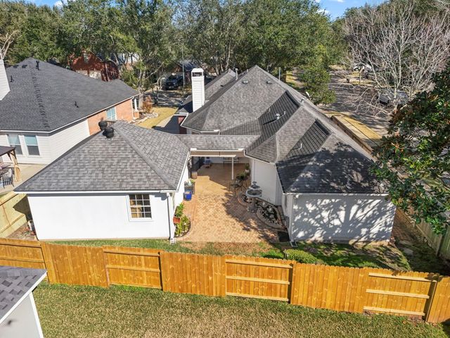 3703 Pelican Lake Drive, Richmond, TX 77406