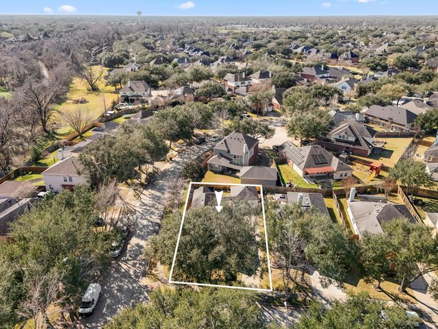 3703 Pelican Lake Drive, Richmond, TX 77406