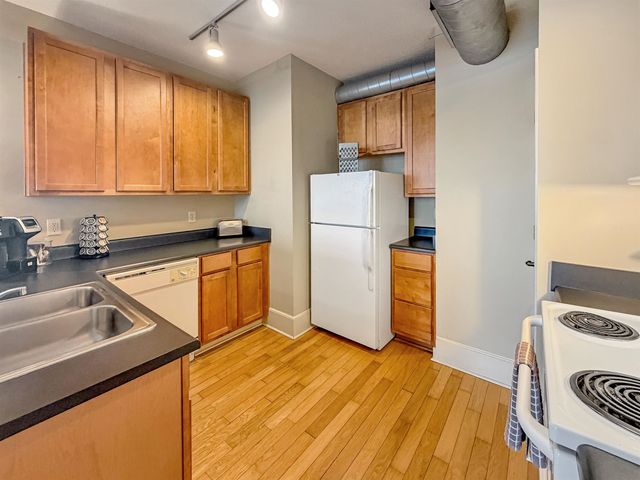 77 Vance Ave Apt 301, Memphis, TN 38103