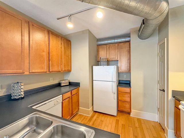 77 Vance Ave Apt 301, Memphis, TN 38103