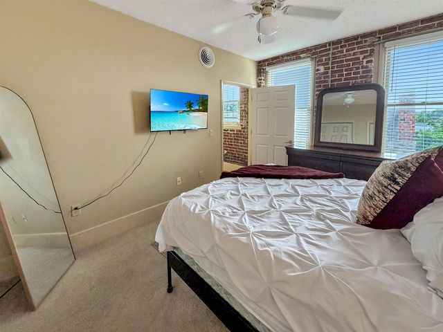 77 Vance Ave Apt 301, Memphis, TN 38103