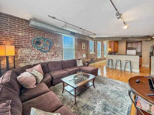 77 Vance Ave Apt 301, Memphis, TN 38103