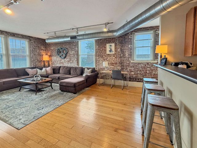 77 Vance Ave Apt 301, Memphis, TN 38103