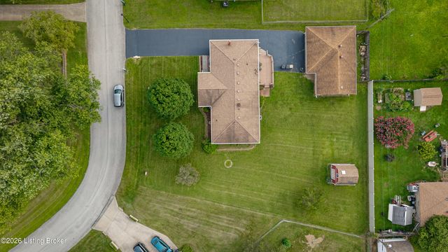 4902 Kay Ave, Jeffersontown, KY 40299