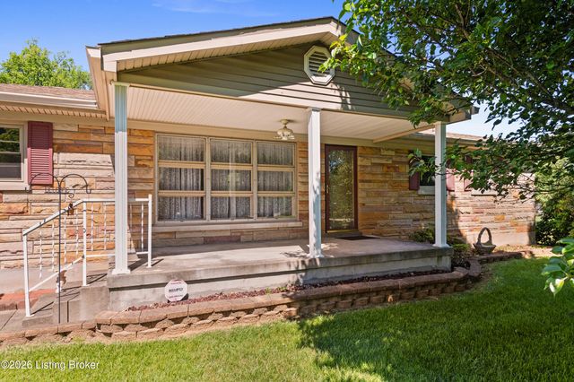 4902 Kay Ave, Jeffersontown, KY 40299