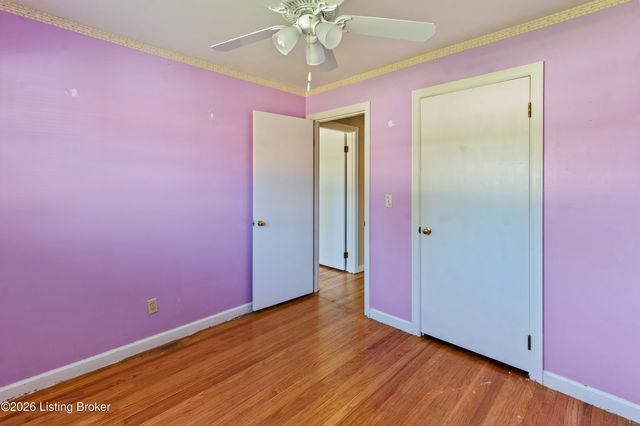 4902 Kay Ave, Jeffersontown, KY 40299