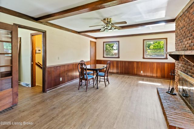 4902 Kay Ave, Jeffersontown, KY 40299