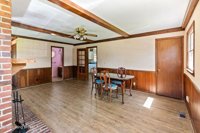 4902 Kay Ave, Jeffersontown, KY 40299