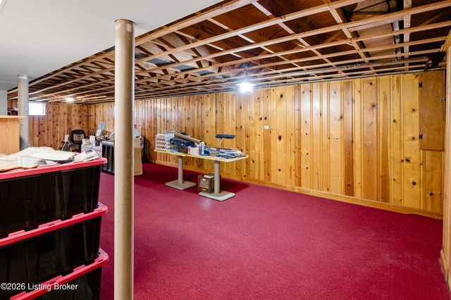 4902 Kay Ave, Jeffersontown, KY 40299