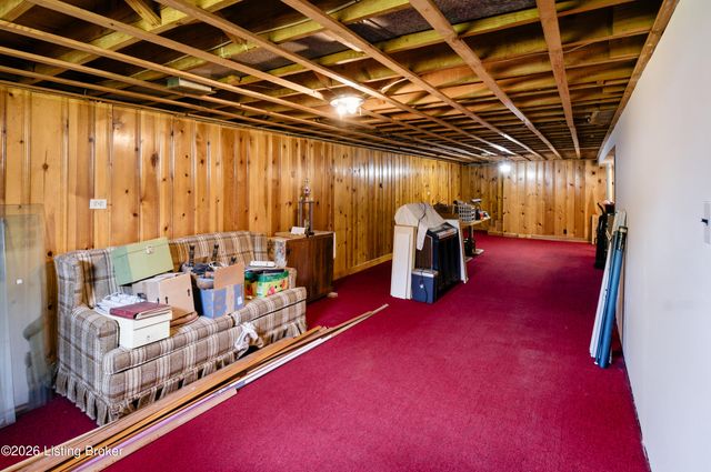 4902 Kay Ave, Jeffersontown, KY 40299