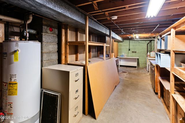 4902 Kay Ave, Jeffersontown, KY 40299