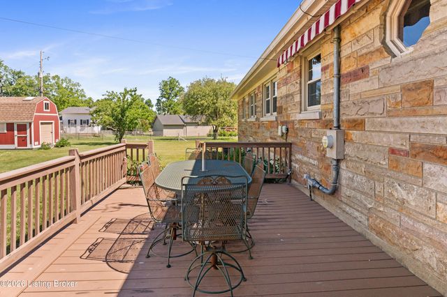 4902 Kay Ave, Jeffersontown, KY 40299
