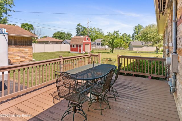 4902 Kay Ave, Jeffersontown, KY 40299