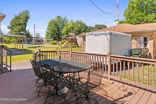 4902 Kay Ave, Jeffersontown, KY 40299