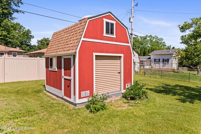 4902 Kay Ave, Jeffersontown, KY 40299