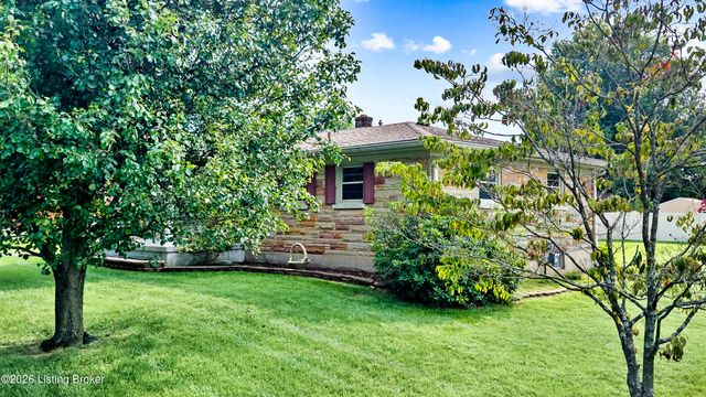 4902 Kay Ave, Jeffersontown, KY 40299