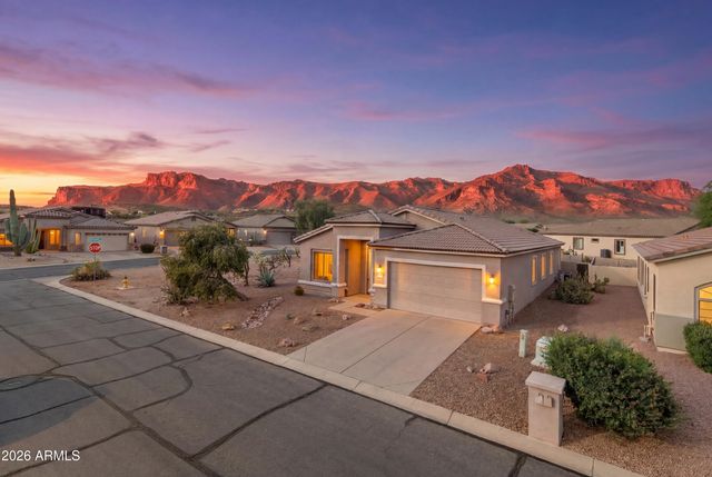 4237 S PONY RIDER Trail, Gold Canyon, AZ 85118