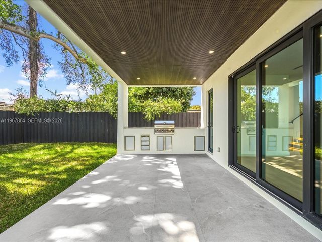 2606 SW 19th St, Miami, FL 33145