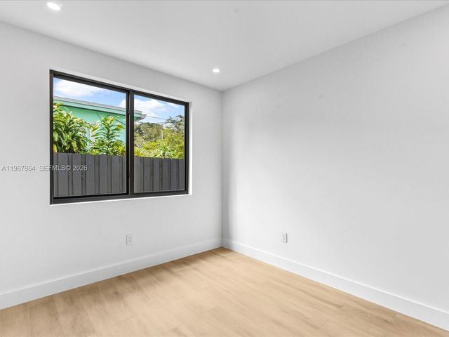 2606 SW 19th St, Miami, FL 33145