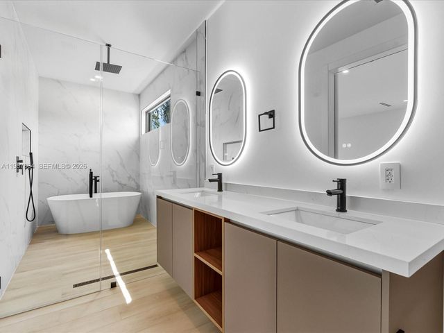 2606 SW 19th St, Miami, FL 33145