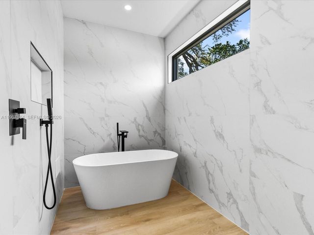 2606 SW 19th St, Miami, FL 33145