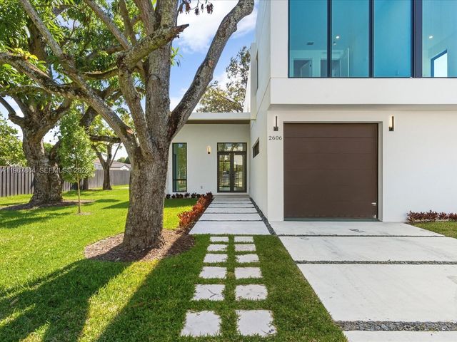 2606 SW 19th St, Miami, FL 33145