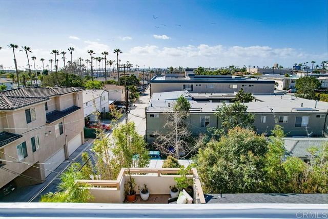 1147 Hornblend Street, San Diego, CA 92109