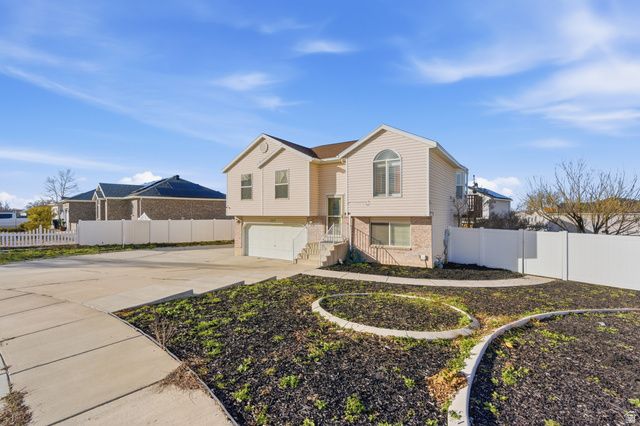 7522 W TAM DR, Magna, UT 84044