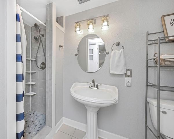 414 TAMPA ROAD, Palm Harbor, FL 34683