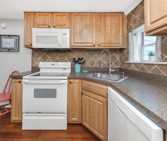 414 TAMPA ROAD, Palm Harbor, FL 34683