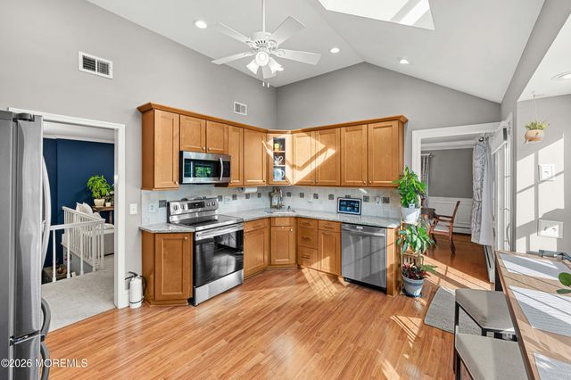 97 Beacon Hill Road, Califon, NJ 07830