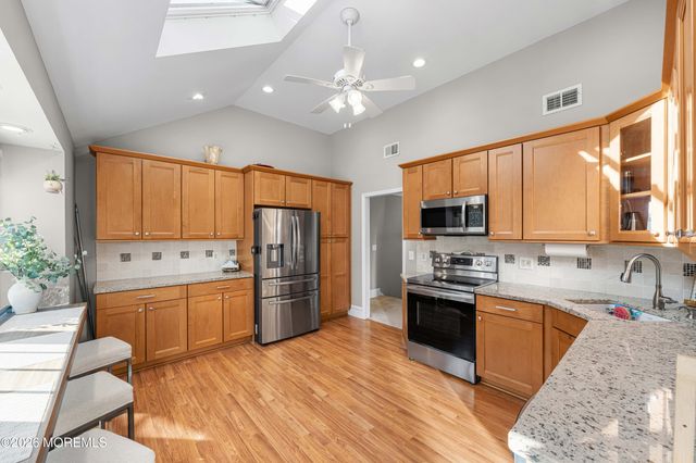 97 Beacon Hill Road, Califon, NJ 07830