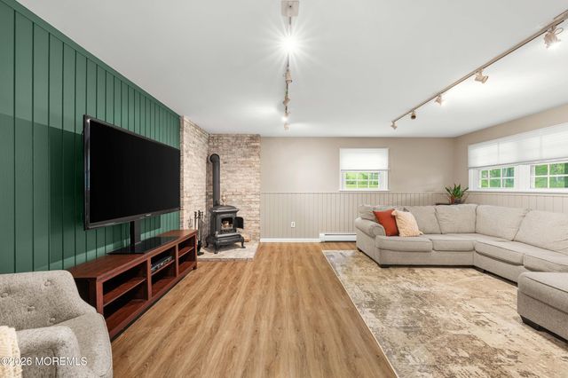 97 Beacon Hill Road, Califon, NJ 07830