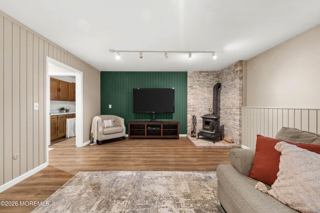 97 Beacon Hill Road, Califon, NJ 07830
