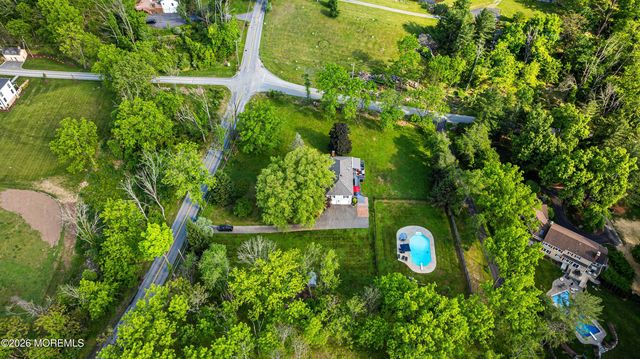 97 Beacon Hill Road, Califon, NJ 07830