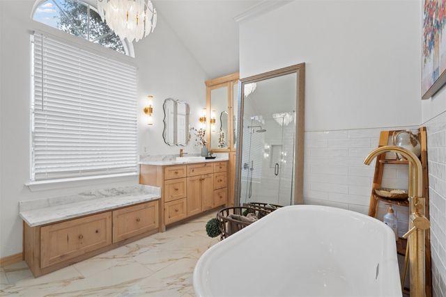 840 Country Lane Drive, Mcgregor, TX 76657