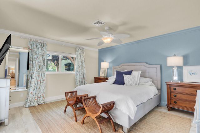 225 Orange Tree Drive, Atlantis, FL 33462