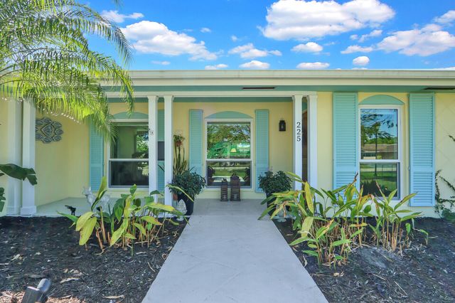 225 Orange Tree Drive, Atlantis, FL 33462