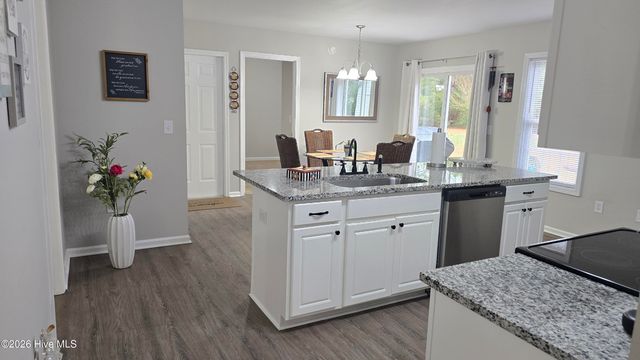 108 Willowbend Drive, Burgaw, NC 28425