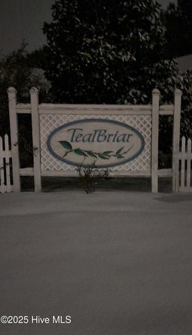 108 Willowbend Drive, Burgaw, NC 28425