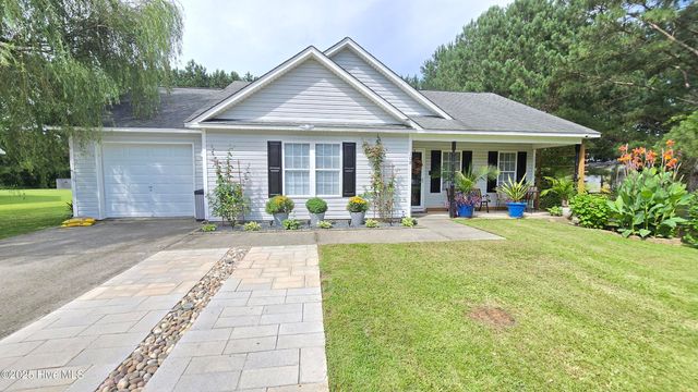 108 Willowbend Drive, Burgaw, NC 28425