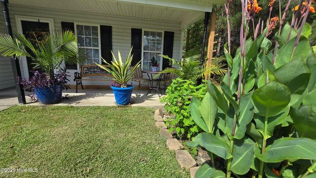 108 Willowbend Drive, Burgaw, NC 28425