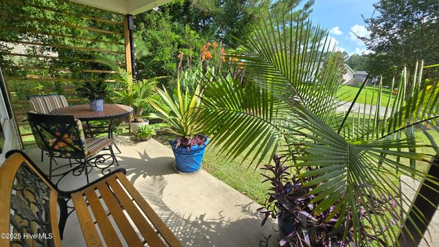 108 Willowbend Drive, Burgaw, NC 28425