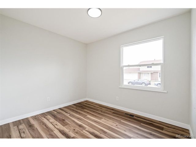 4655 E 128th Pl, Thornton, CO 80241