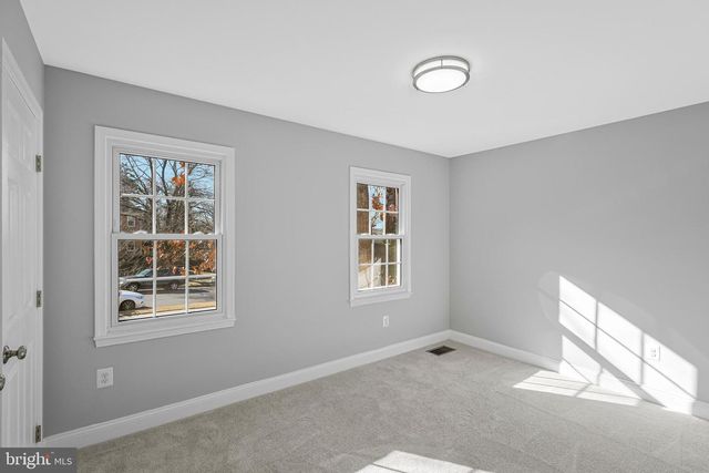 12016 TROSSACK RD, Herndon, VA 20170