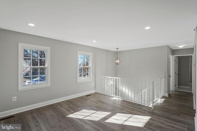 12016 TROSSACK RD, Herndon, VA 20170