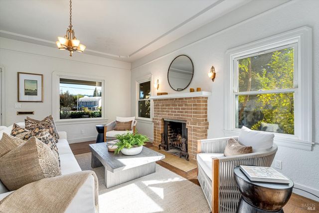 1709 Spring Mountain Rd, St. Helena, CA 94574