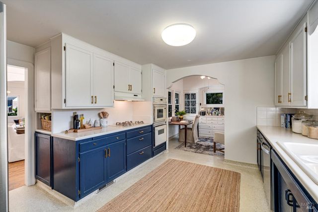 1709 Spring Mountain Rd, St. Helena, CA 94574