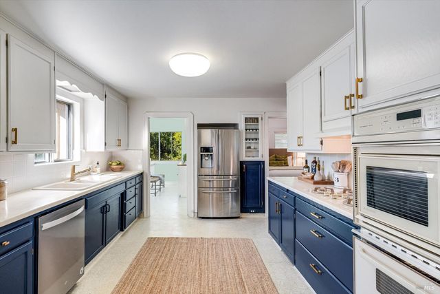 1709 Spring Mountain Rd, St. Helena, CA 94574