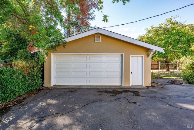 1709 Spring Mountain Rd, St. Helena, CA 94574